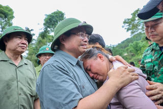 Cùng nhịp đập, nỗi đau với nhân dân