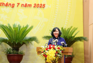 Kiên quyết đấu tranh với biểu hiện tiêu cực nảy sinh khi thực thi cơ chế, chính sách mới