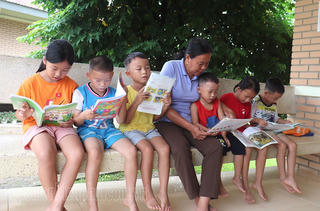 Người mẹ đặc biệt của trẻ thiệt thòi