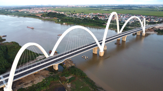 Diện mạo cầu 'nghìn tỷ' hình rồng cuộn vắt ngang sông Đuống sắp thông xe