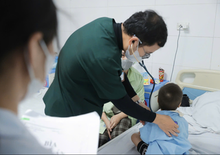 Chủ động phòng ngừa sởi bằng vaccine