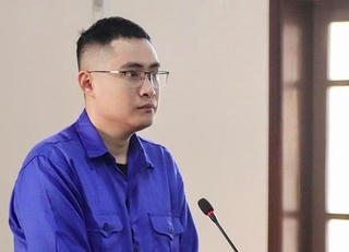 Lừa đảo chiếm đoạt hơn 4 tỷ đồng, cựu nhân viên ngân hàng lĩnh án 15 năm tù