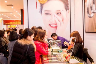 Lập kỷ lục mới, giá vàng trong nước lên ngưỡng 90,6 triệu đồng mỗi lượng