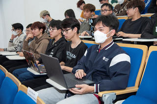 Thúc đẩy quốc tế hóa giáo dục đại học ở Việt Nam