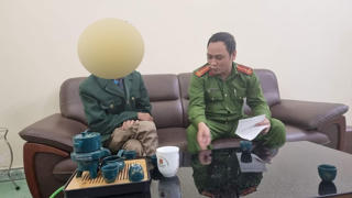 Giả danh Công an đi lừa tiền của người già