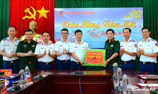 Bộ Quốc phòng kiểm tra, động viên Lực lượng Cảnh sát biển trước Tết Nguyên đán