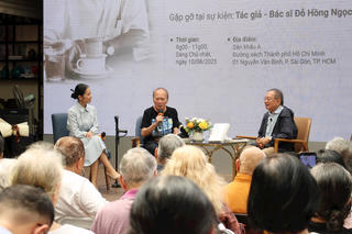 Bác sĩ Đỗ Hồng Ngọc ra mắt sách mới ở tuổi 86