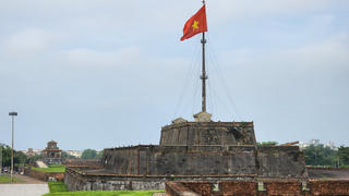 Kỳ đài Huế bị xâm hại, tạm đóng cửa tham quan về đêm trên Thượng Thành
