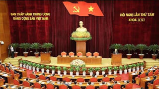 Thông báo Hội nghị lần thứ tám Ban Chấp hành Trung ương Đảng khóa XIII