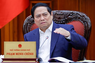 Thủ tướng: Hoàn thiện thêm một bước đề án về sắp xếp, tinh gọn bộ máy của Chính phủ