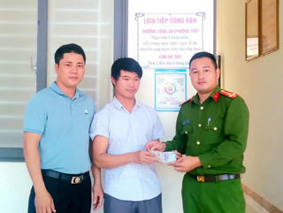 Người đàn ông nhặt được 24 triệu đồng, tìm cách trả người đánh rơi