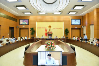 Nghiên cứu đánh giá dư luận xã hội về đổi mới chương trình, sách giáo khoa