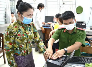 Đẩy nhanh tiến độ cấp tài khoản định danh điện tử