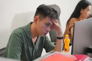 Trạm tiếp năng lượng cùng người lao động vượt qua áp lực mùa cao điểm