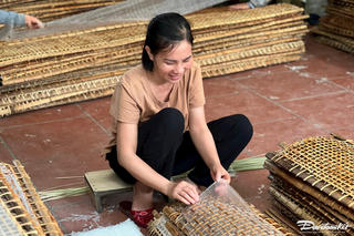 Làng bánh đa nem Ngự Câu tất bật làm hàng Tết