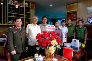 Công an tỉnh Lâm Đồng thể hiện truyền thống “uống nước nhớ nguồn, đền ơn đáp nghĩa”