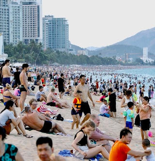 Khánh Hòa đón gần một triệu lượt du khách trong dịp nghỉ lễ