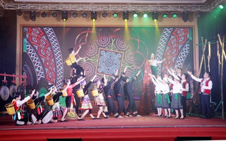 Hàng trăm nghệ nhân tham gia Liên hoan nghệ thuật trình diễn dân gian