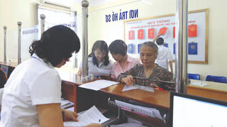 Khi người dân không còn phải… ‘lên phường’
