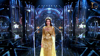 [VIDEO] Thùy Tiên xúc động phát biểu kết thúc nhiệm kỳ bằng 4 thứ tiếng