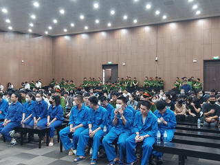 Xét xử 135 bị cáo trong đường dây cho vay nặng lãi