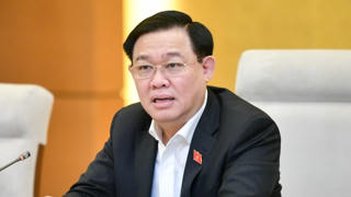 Chỉ rõ tiêu cực liên quan đất đai, chứng khoán