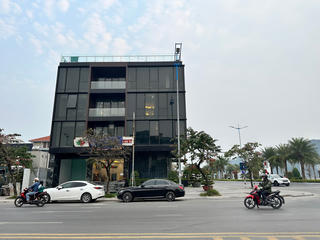 Quảng Ninh: Dừng hoạt động cơ sở nha khoa nghi do chưa được cấp phép 