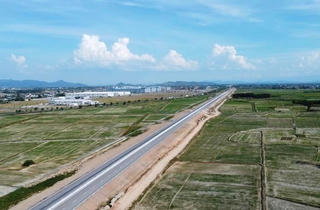 Thông xe 19km cuối cao tốc Diễn Châu – Bãi Vọt, Hà Nội về Vinh còn 3,5 giờ từ ngày 30/6