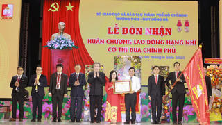 TP Hồ Chí Minh: Nhiều trường học vinh dự nhận Huân chương Lao động dịp đầu năm học mới