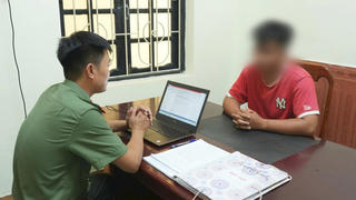 Quảng Trị: Vận động 3 nghi can trong đường dây cưỡng đoạt từ Campuchia về đầu thú