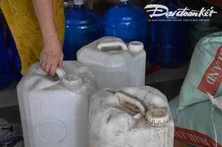 Hoá chất Acetonitrile trong rượu nguy hiểm ra sao?