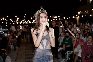 Hoa hậu Thùy Tiên gây tranh cãi khi trả lời câu hỏi 'bao giờ lấy chồng?'