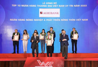 Agribank lọt Top 10 ngân hàng thương mại uy tín của Việt Nam năm 2022