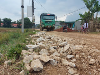 Đường công vụ sau thi công cao tốc: Bị hư hỏng nghiêm trọng