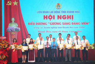 Khánh Hòa: Biểu dương 94 ‘Gương sáng đảng viên’ trong các doanh nghiệp năm 2024