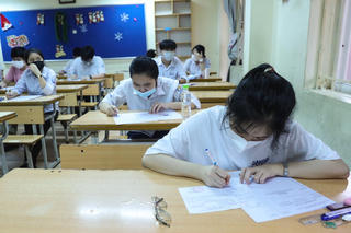 Không nên hoang mang về tỷ lệ “chọi”