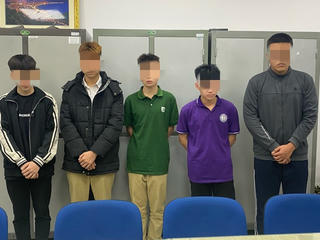 Hà Nội: Bắt giữ nhóm đối tượng mang hung khí trong đêm