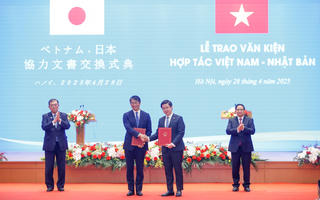Việt Nam, Nhật Bản trao nhiều văn kiện hợp tác quan trọng