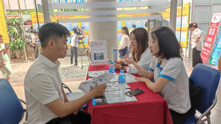 Giải quyết chế độ bảo hiểm thất nghiệp cho lao động mất việc: Không để chậm trễ