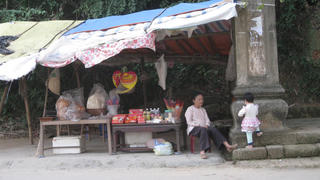Quán ven đường
