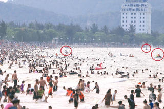 Bất cập tại bãi biển Cửa Lò