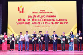 Gặp mặt điển hình phong trào thi đua “Vì người nghèo - Không ai bị bỏ lại phía sau”