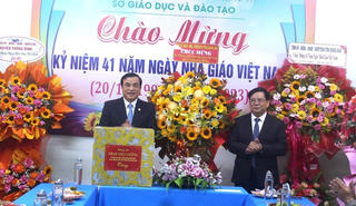 Quảng Nam: Lãnh đạo tỉnh thăm các trường, cơ sở đào tạo nghề nhân Ngày Nhà giáo Việt Nam