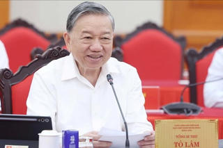 Bộ Chính trị cho ý kiến về công tác chuẩn bị Đại hội Đảng bộ Mặt trận Tổ quốc