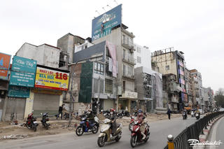 Hiện trạng ngổn ngang tại nút giao Chùa Bộc – Thái Hà ở Hà Nội