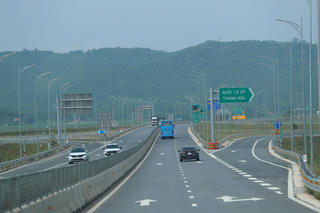 Sẽ thu phí 12 tuyến đường bộ cao tốc do Nhà nước đầu tư vào năm 2025