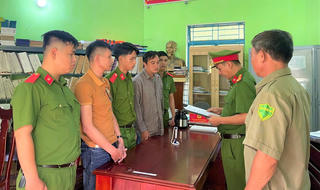 Quảng Nam: Bắt tạm giam 2 đối tượng lừa chạy án chiếm đoạt tài sản