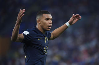 Không thể cản Mbappe - ngôi sao trẻ sinh ra để phá những kỷ lục