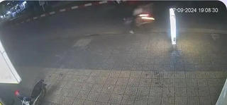 Va chạm với nam sinh điều khiển xe máy, nữ giáo viên tử vong