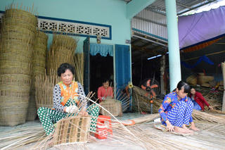 Làng nghề truyền thống dần mai một
